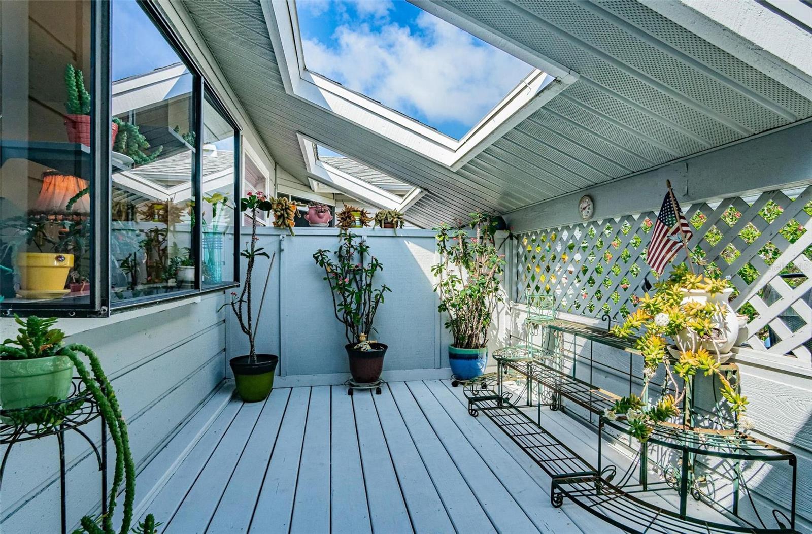 588 Daventry Square, Palm Harbor, FL 34683