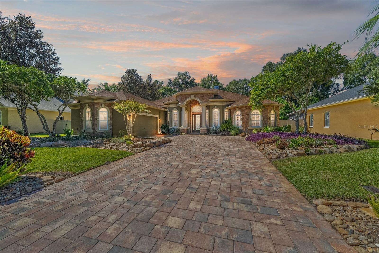 Sold 1827 Crooked Oak Lane, Lutz, FL 33559 4 Beds / 2 Full Baths