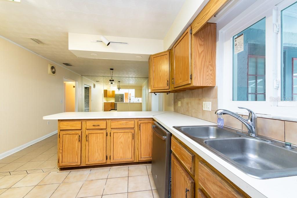 11411 Mcmullen Loop, Riverview, FL 33569